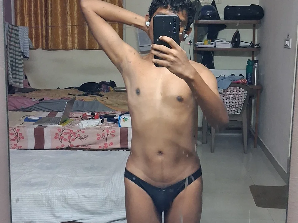 Nitti34 Adlı Modelin Çevrimdışı XXX Sohbeti