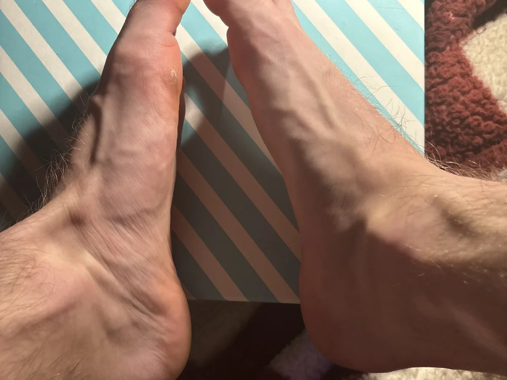Foot_Lord18's Offline XXX Chat