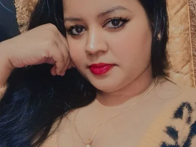 hot-_girls - live cam model