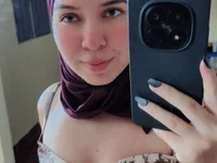 MatchedEyebrow's webcam live show