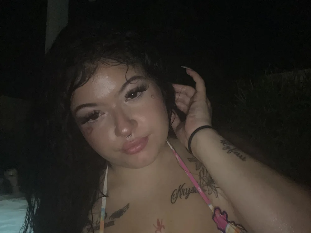 WeluvyouKarma's Offline XXX Chat
