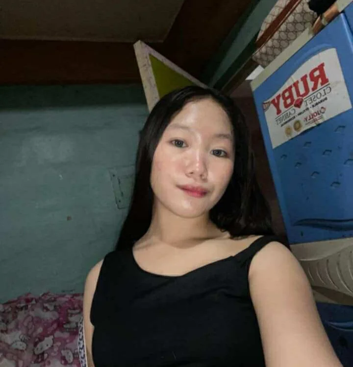 ur1hotpinay 離線 XXX 聊天
