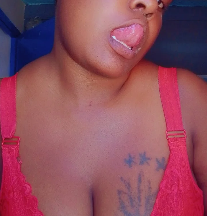 Slut_bigboobs' Offline XXX Chat