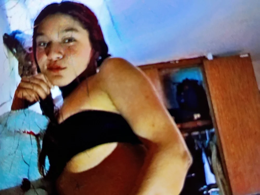 Elnenee29 Obrolan XXX Offline