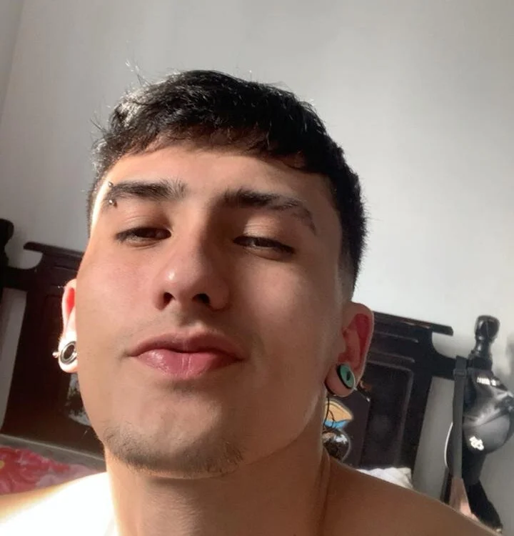 J_polla's Offline Chat Room