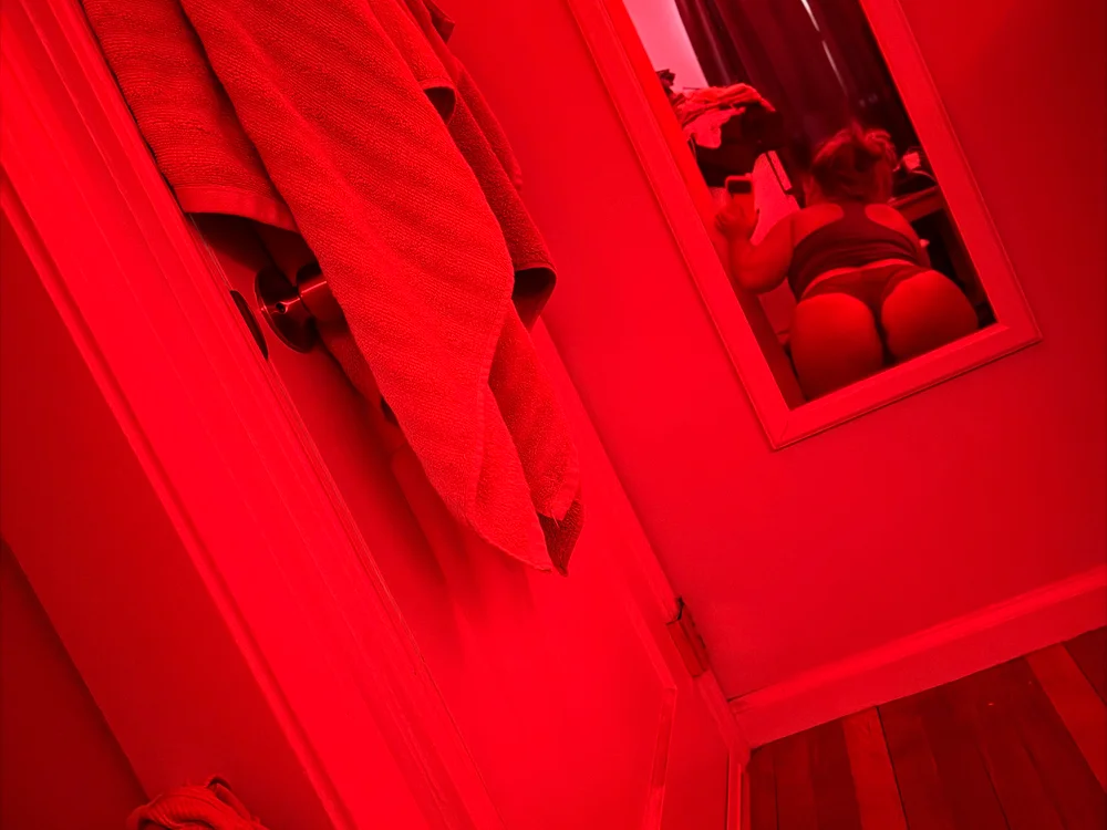 Horny_maskgurl