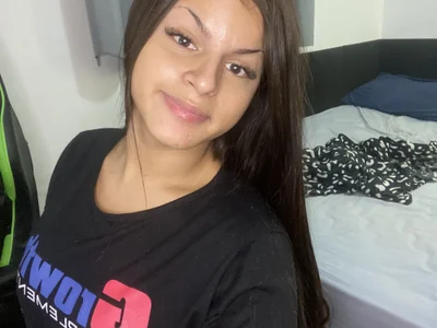 Maitezinhahot Female Leather Striptease Webcam