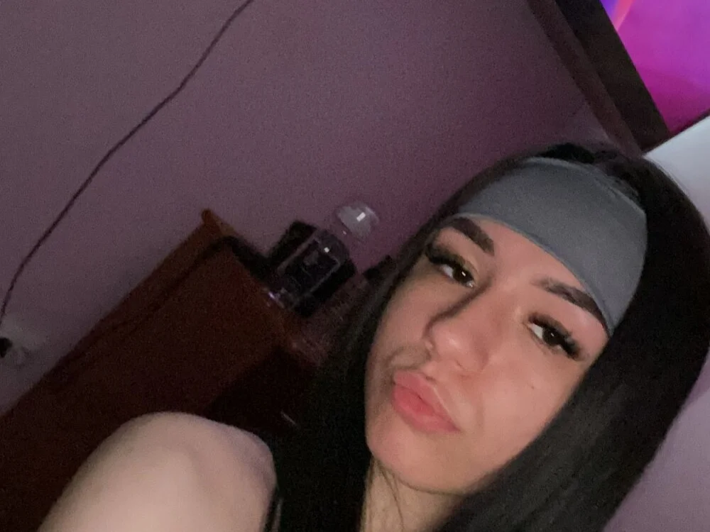 XXX chat uživo modela PureBlisss_