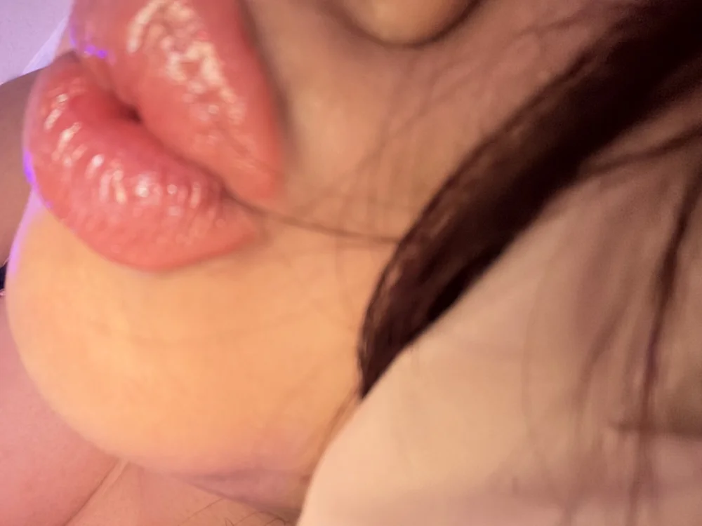 lolahott23 – Offline XXX chat