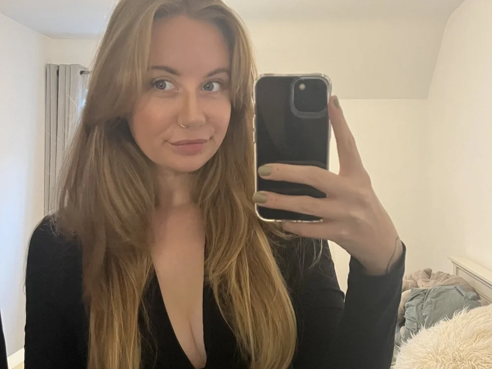 LollyInk_'s Offline Chat Room