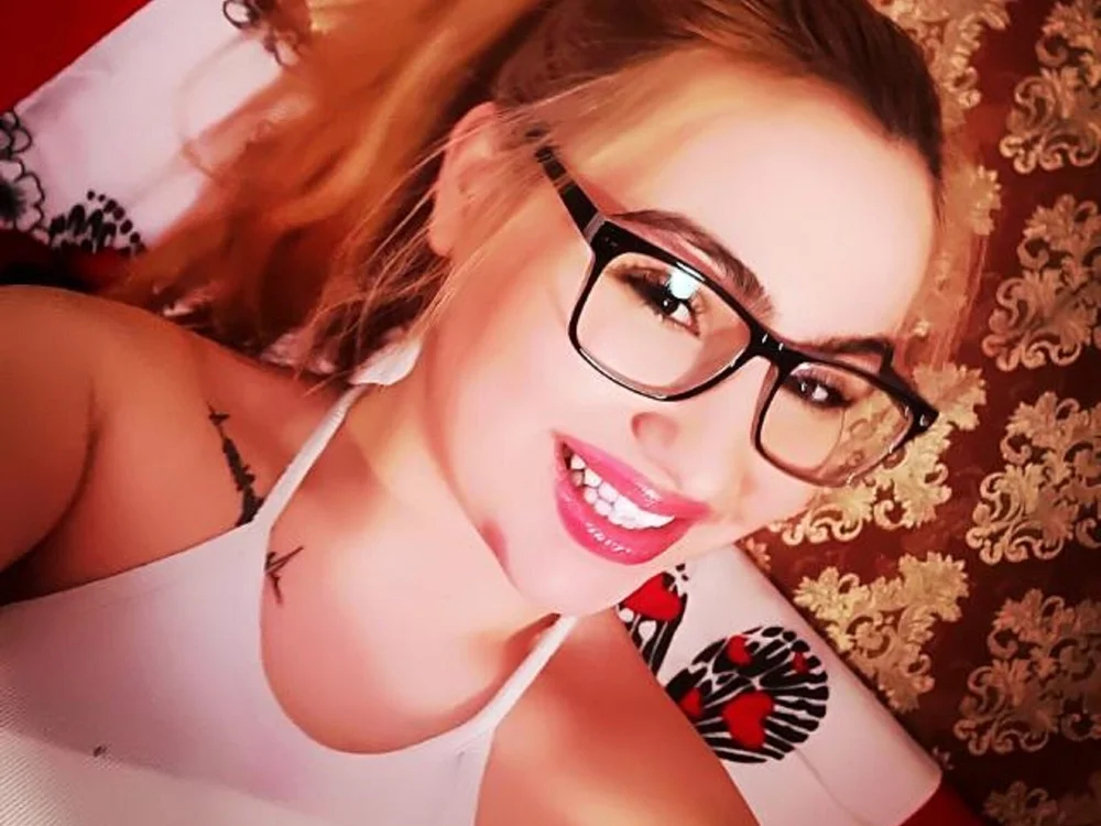 CrystalMaya's Offline Chat Room