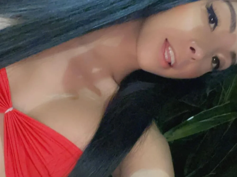 bella_adamsx offline chatrum