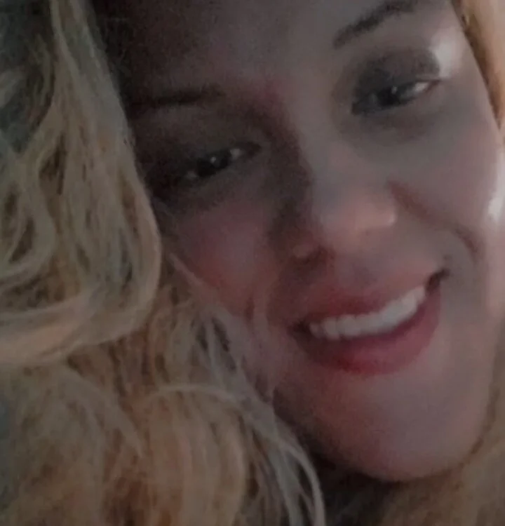Hot-mamy06's Offline XXX Chat