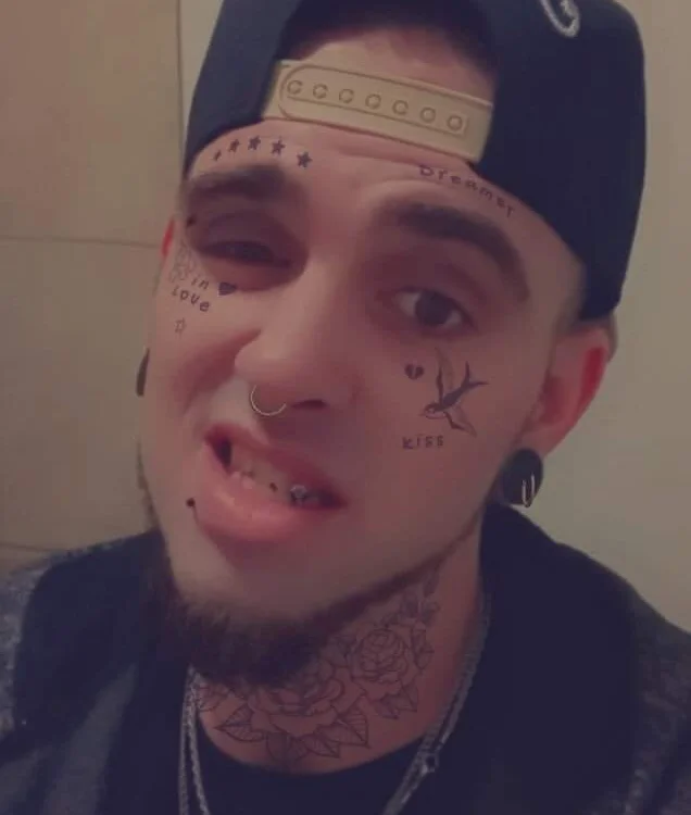 BigDickWhiteBoy699 offline XXX-chat