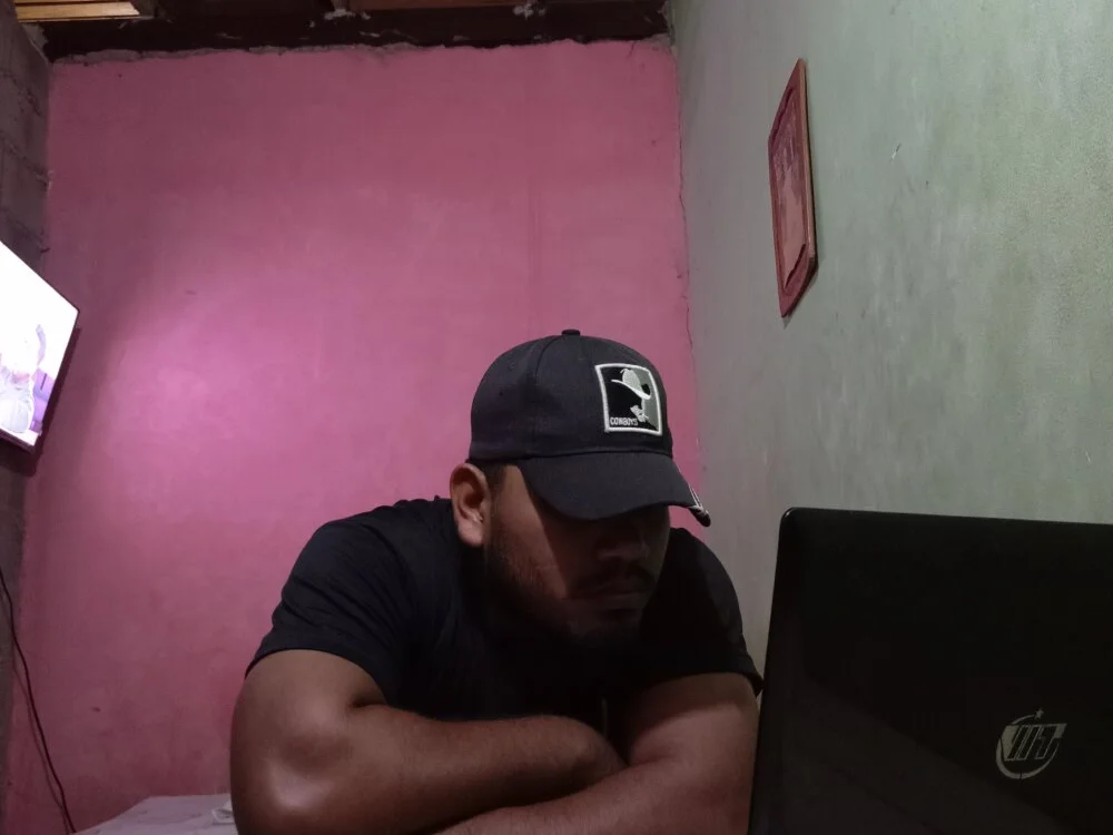 simbolo27n Offline XXX chat