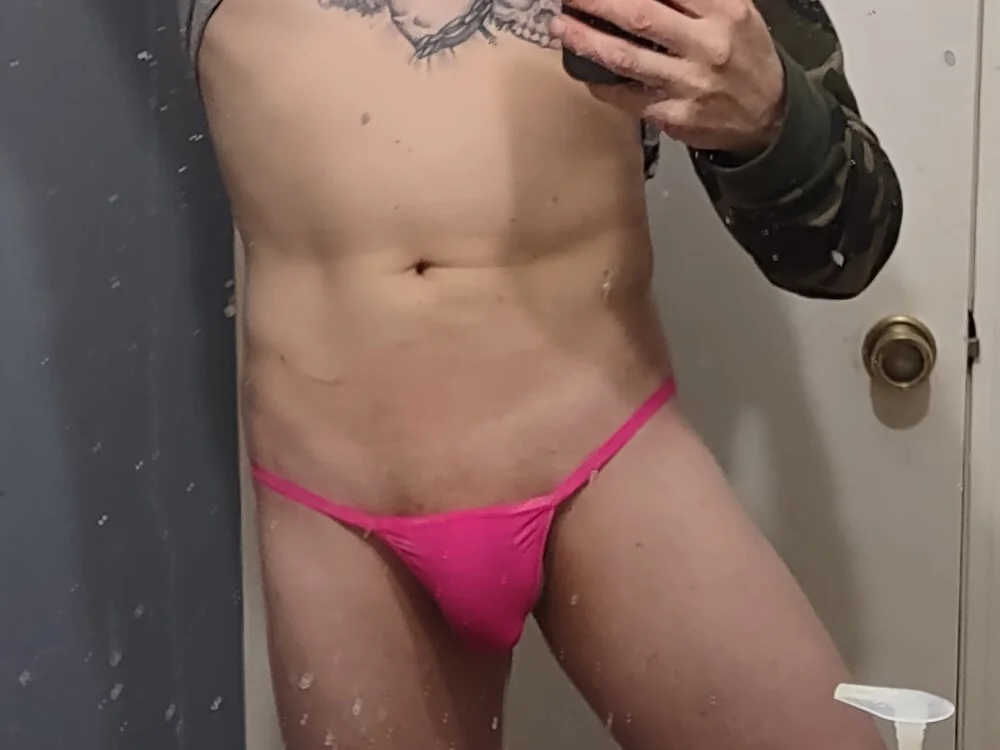 DanielTiger15's Offline XXX Chat