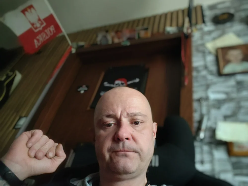 Rocco-50's Offline Chat Room