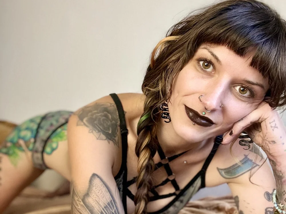 xxRubyeyesxxn Offline chat-huone