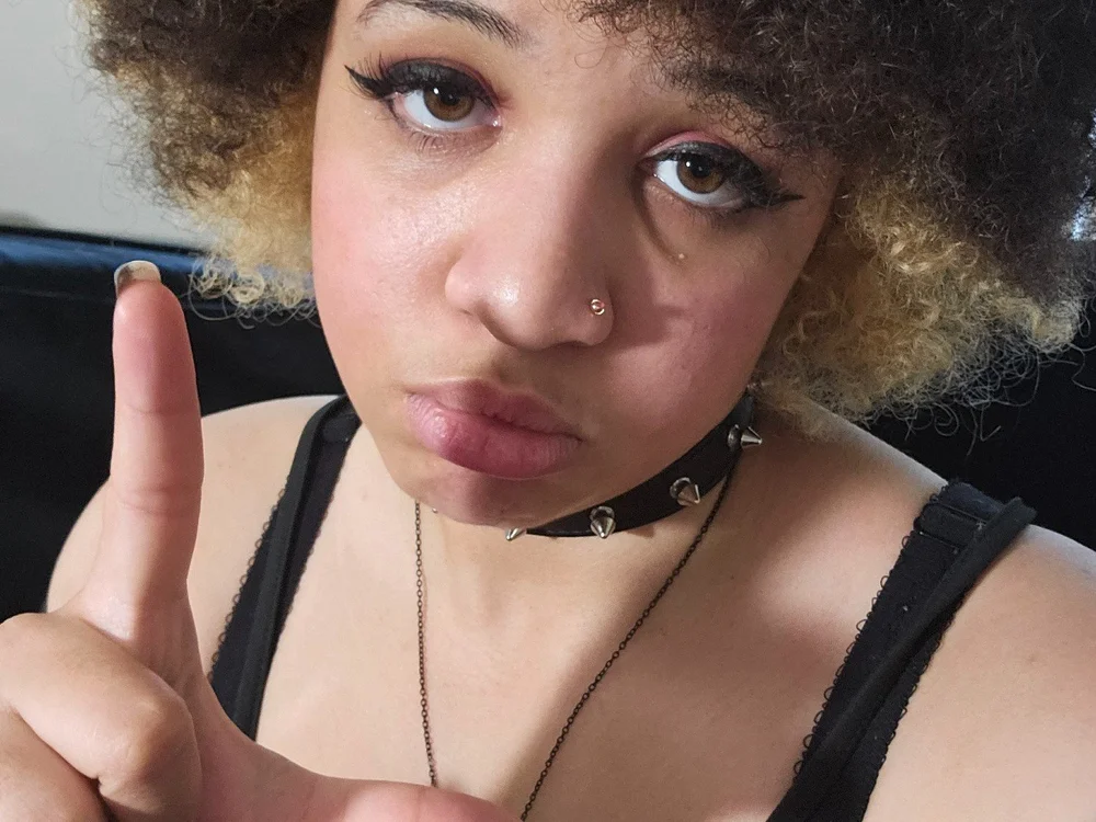 domifleur's Offline Chat Room