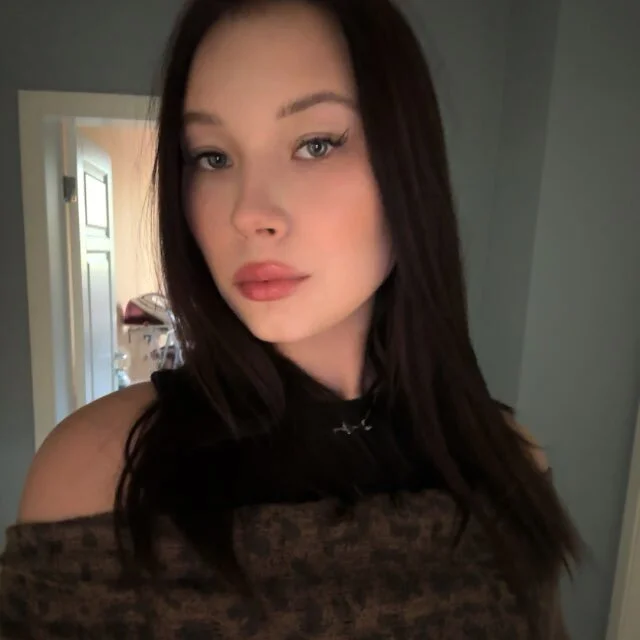 ShawtyXO Adlı Modelin Çevrimdışı XXX Sohbeti