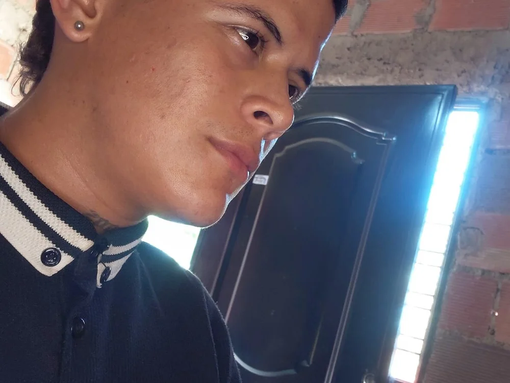 Cristofher_77 Chat XXX offline