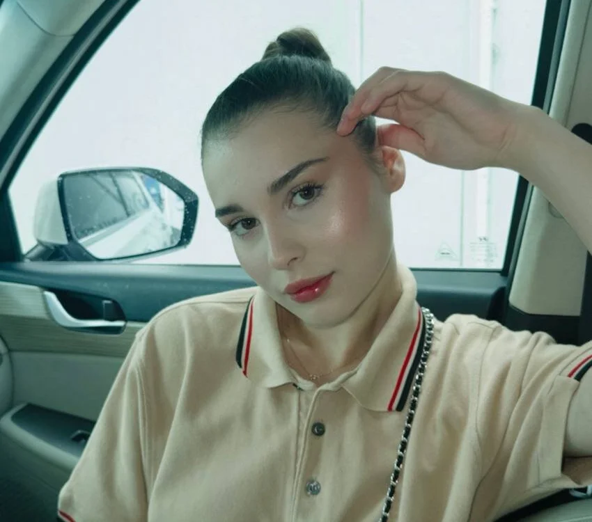 FloraOnstadのオフラインXXXチャット