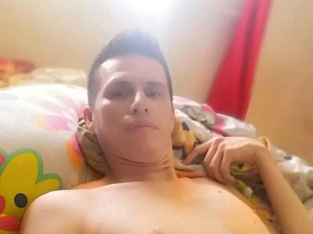 Harrison1502's Offline Chat Room