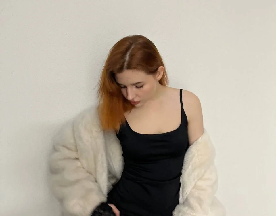 Kayce_Kim offline chatrum