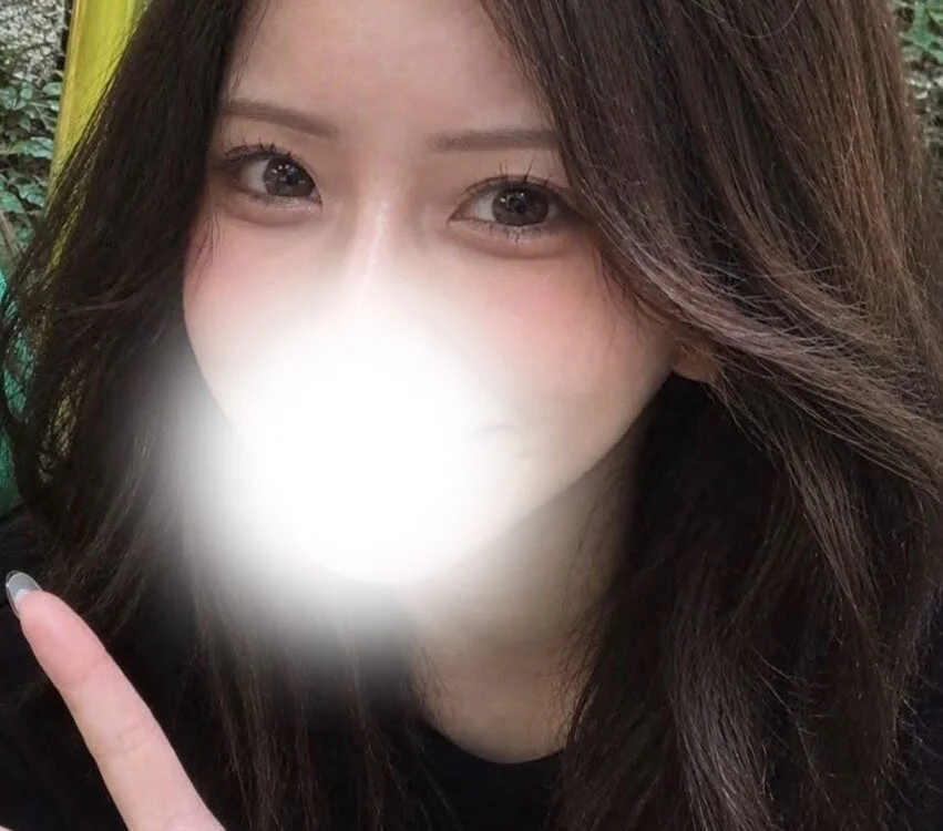 iyo_cham cover photo