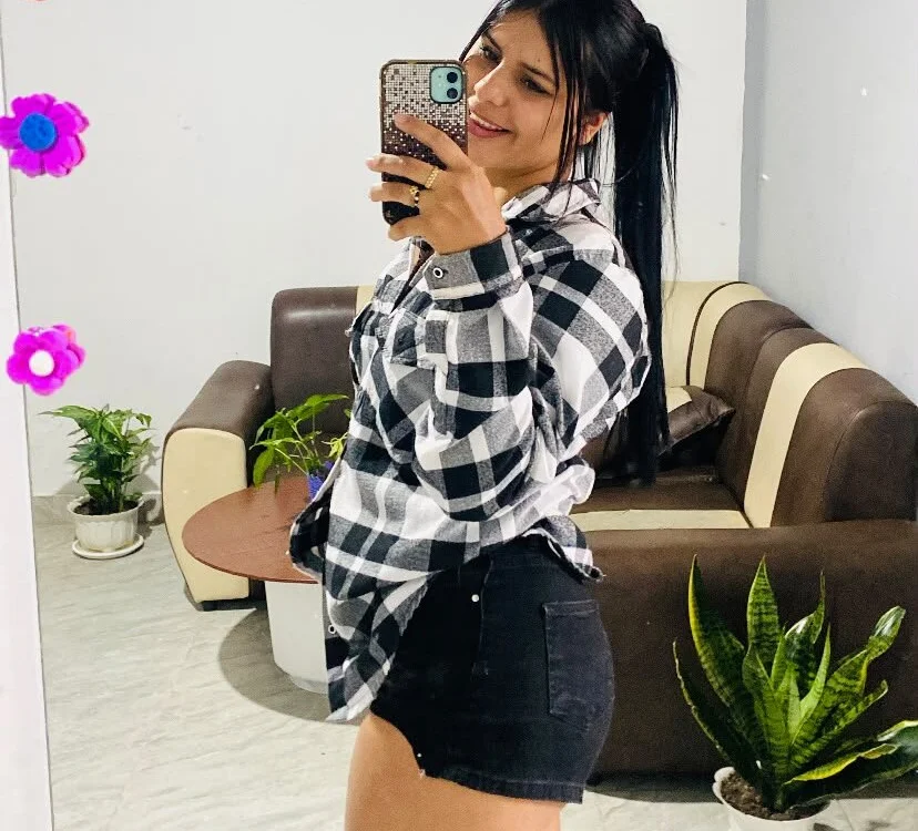 amelie27's Offline XXX Chat