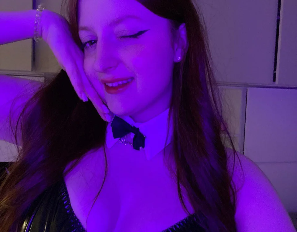 9blackangel's Offline XXX Chat