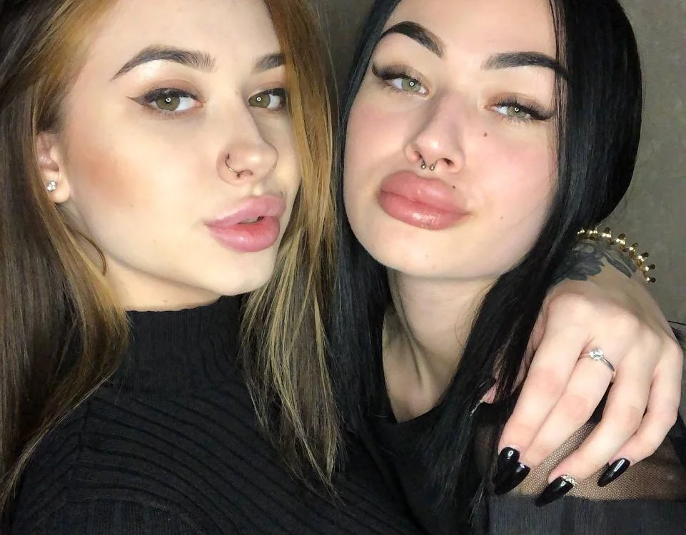 softouchyou's Offline XXX Chat