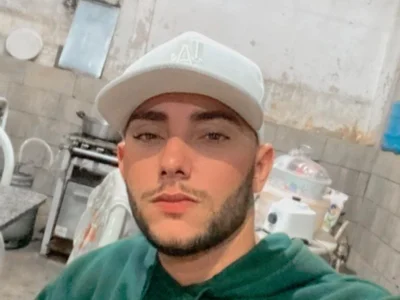 Bg_delas01