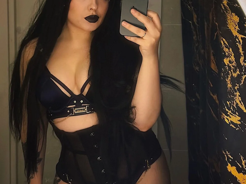 Domina_Skil offline chatrum