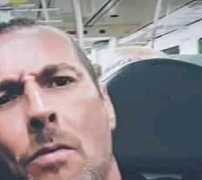 pakillobcn Offline XXX-chat