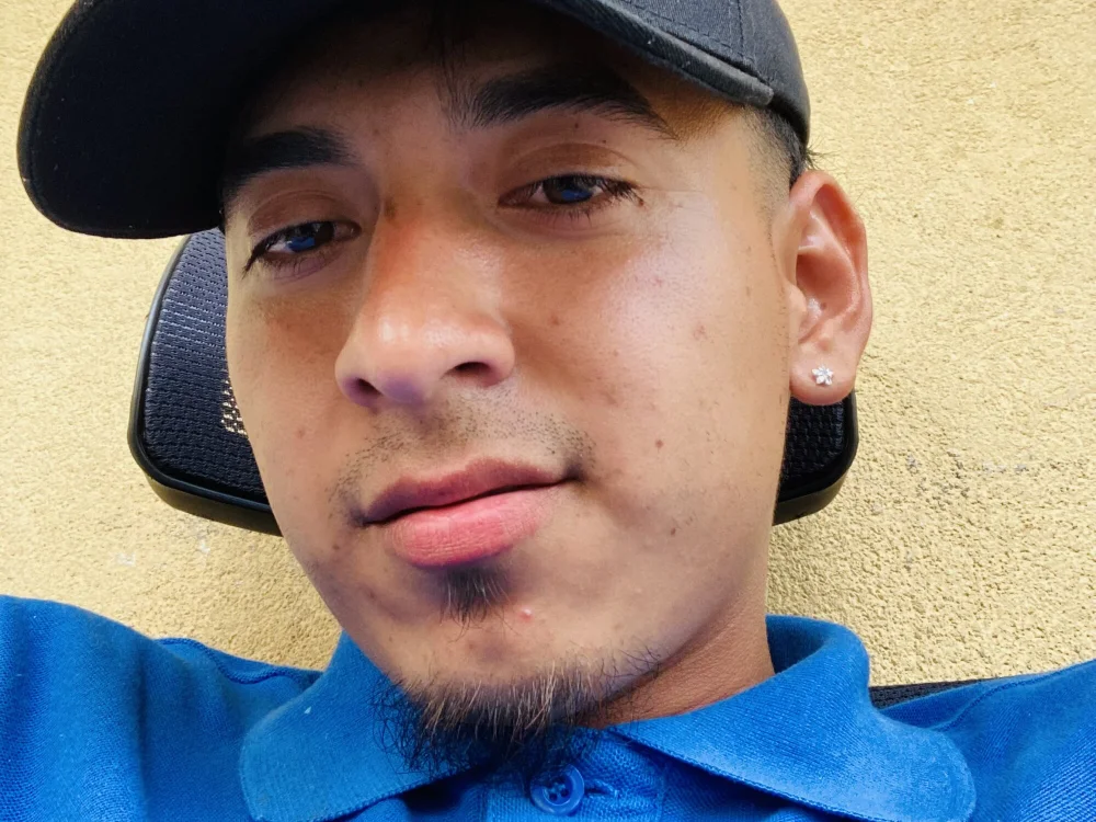 KevinTylerlsHandsome offline chatrum