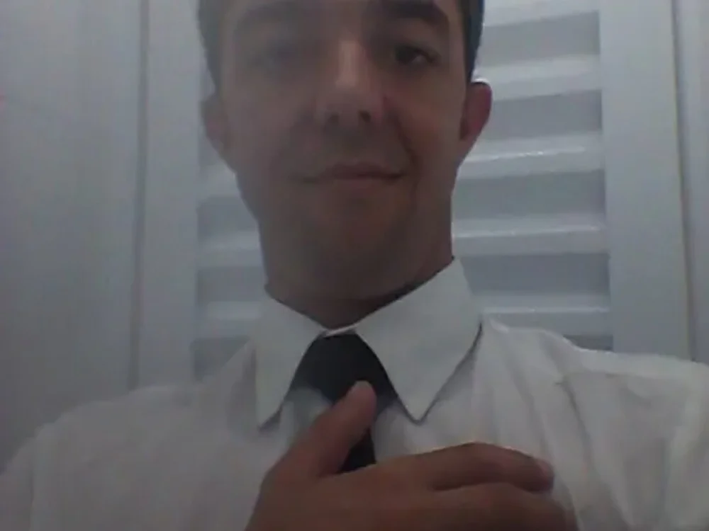 Alexlovaz's Offline Chat Room
