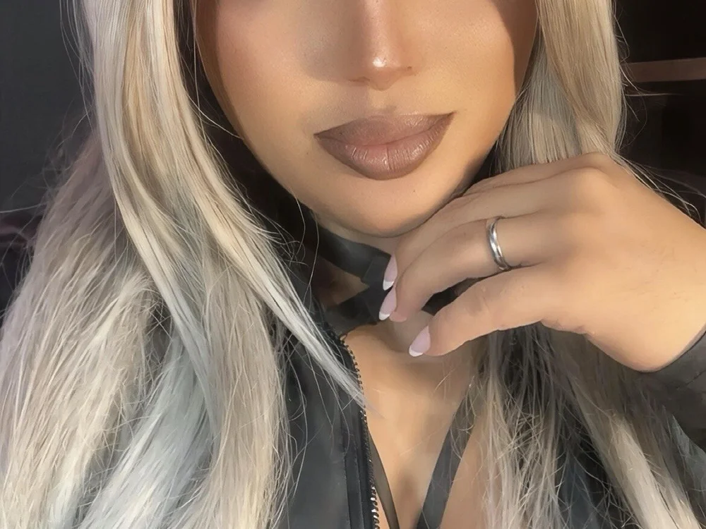 TempestousPleasure Adlı Modelin Çevrimdışı XXX Sohbeti
