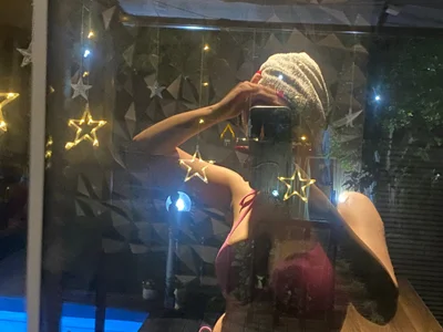 babyNur on StripChat