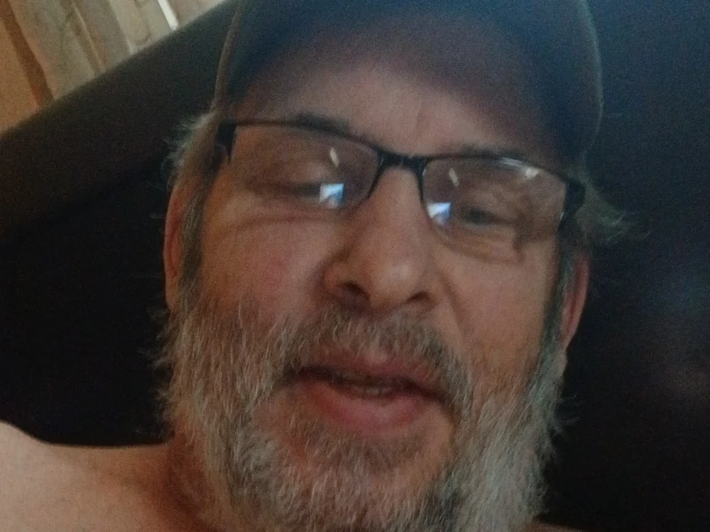 Chat +18 off-line de FragrantToe529