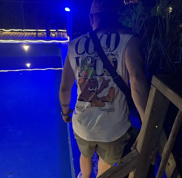 MorganPJX's Offline Chat Room