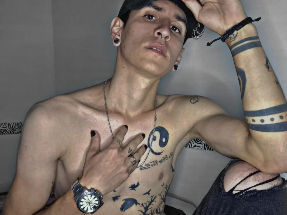 JhonFoox's Offline XXX Chat