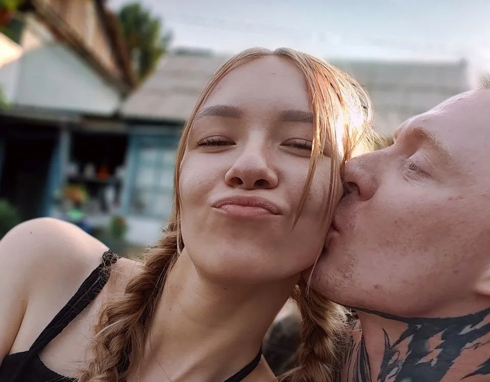 ARIVIDERCHI18's Offline XXX Chat