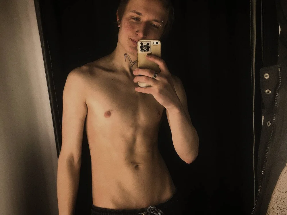 wetplusone's Offline XXX Chat