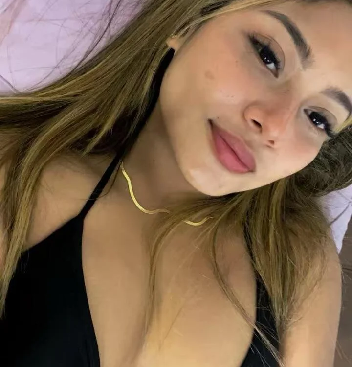 ChloeHudson's Offline XXX Chat