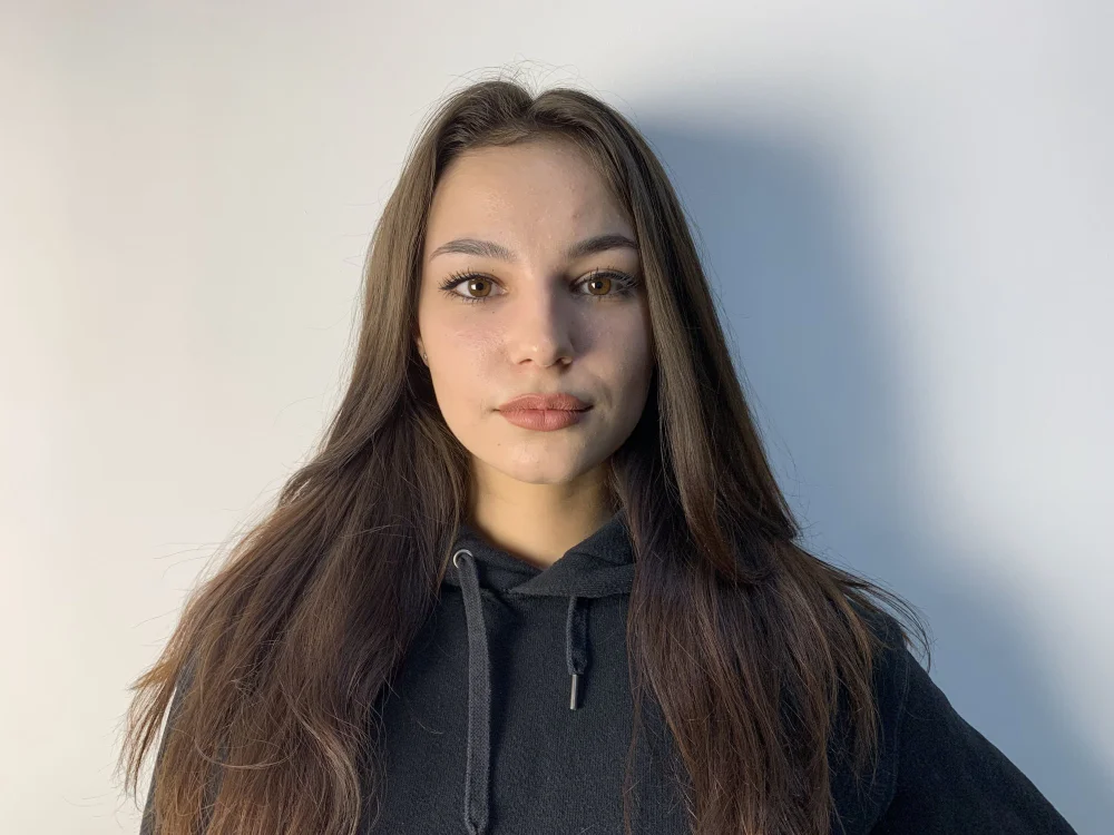 ArianeLusier's Offline Chat Room