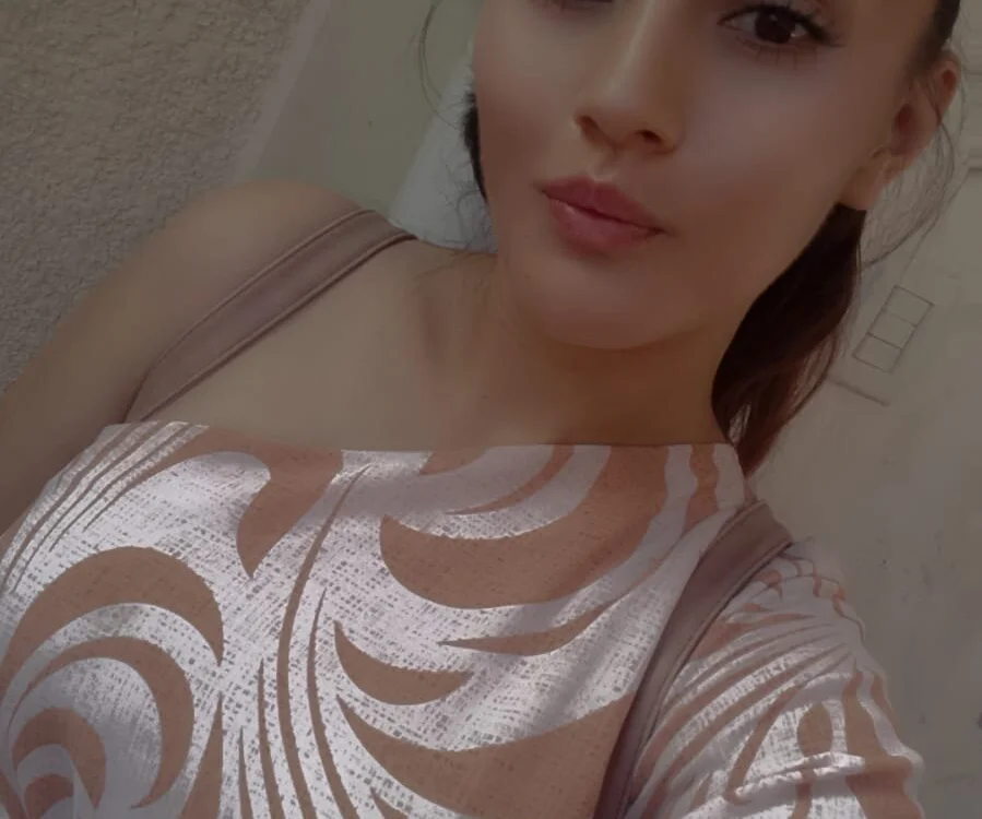 LiveCamila offline chatrum