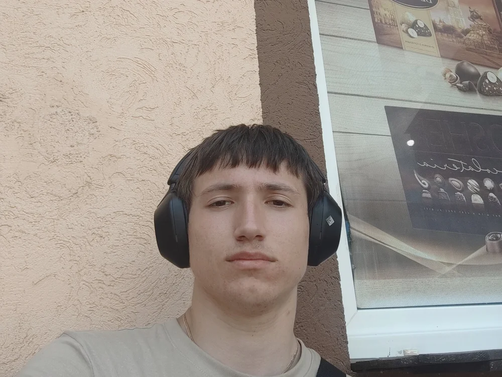 SEXYBITCH098's Offline XXX Chat
