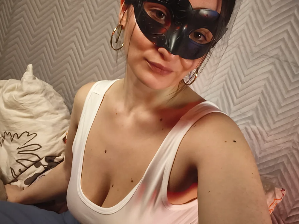 BellaMCbath's Offline XXX Chat