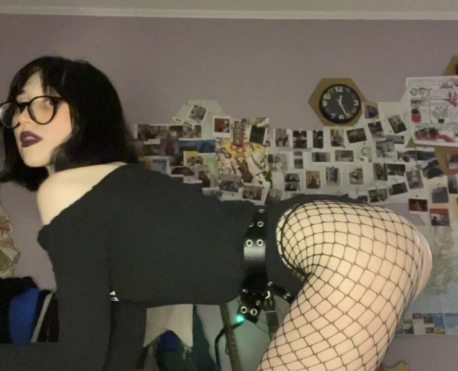 velvet_sky offline chatrum
